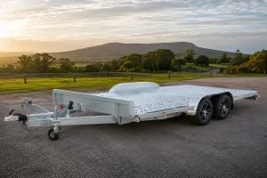 how much does car trailer weigh